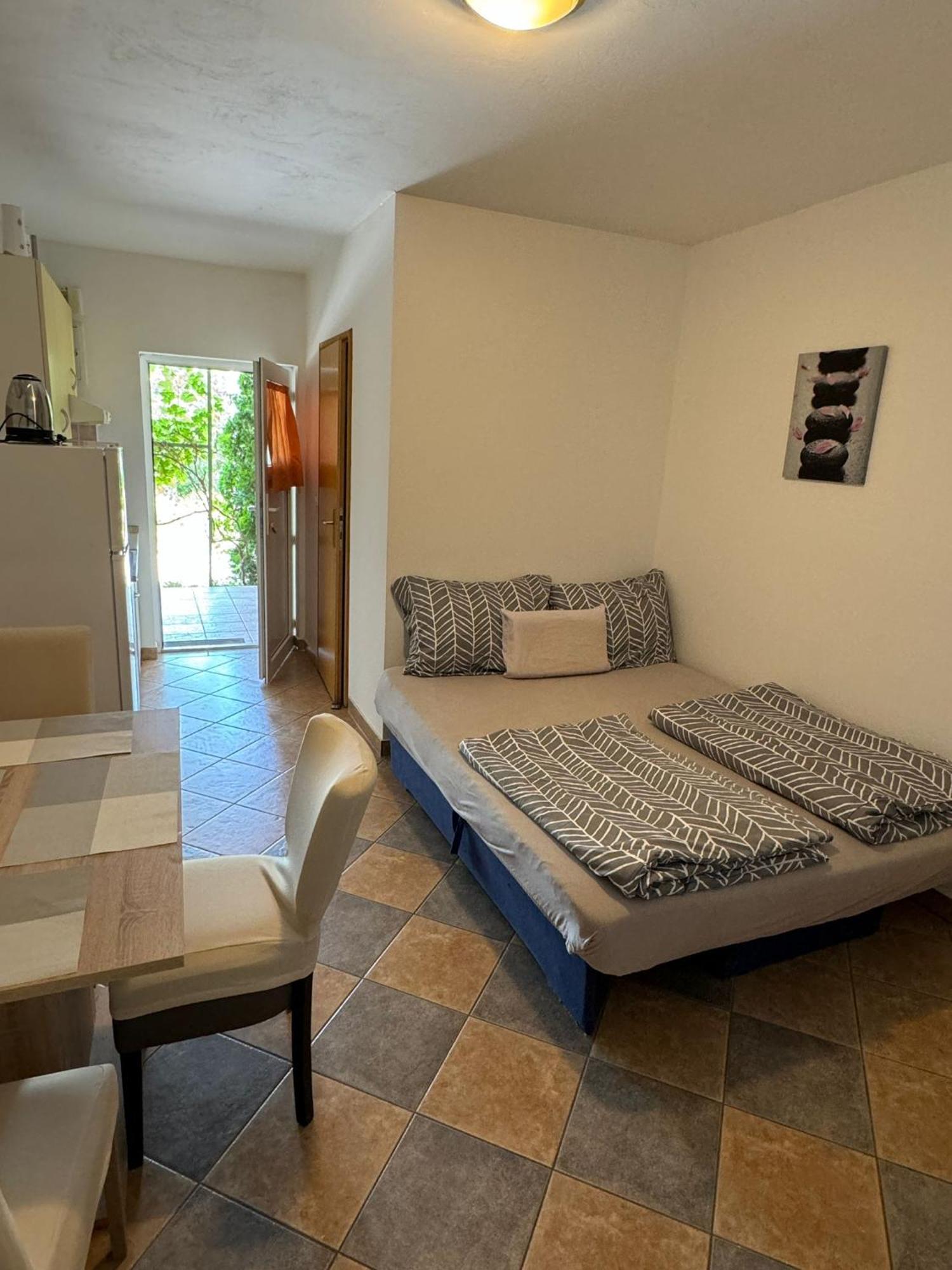 Studio Apartments Mt Šmrika Esterno foto