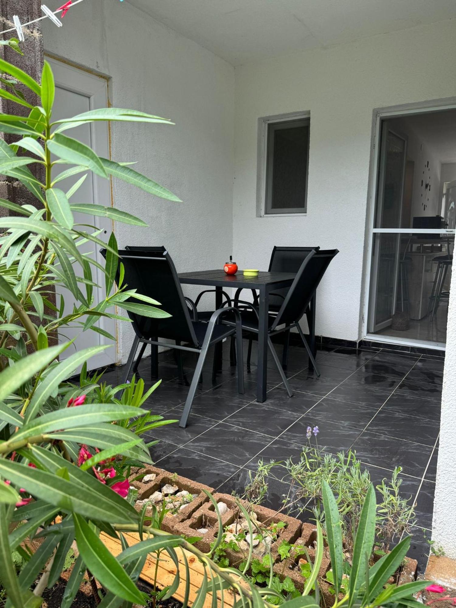 Studio Apartments Mt Šmrika Esterno foto