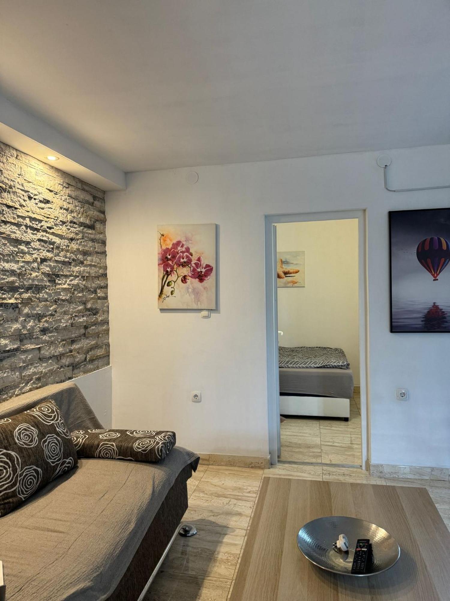 Studio Apartments Mt Šmrika Esterno foto