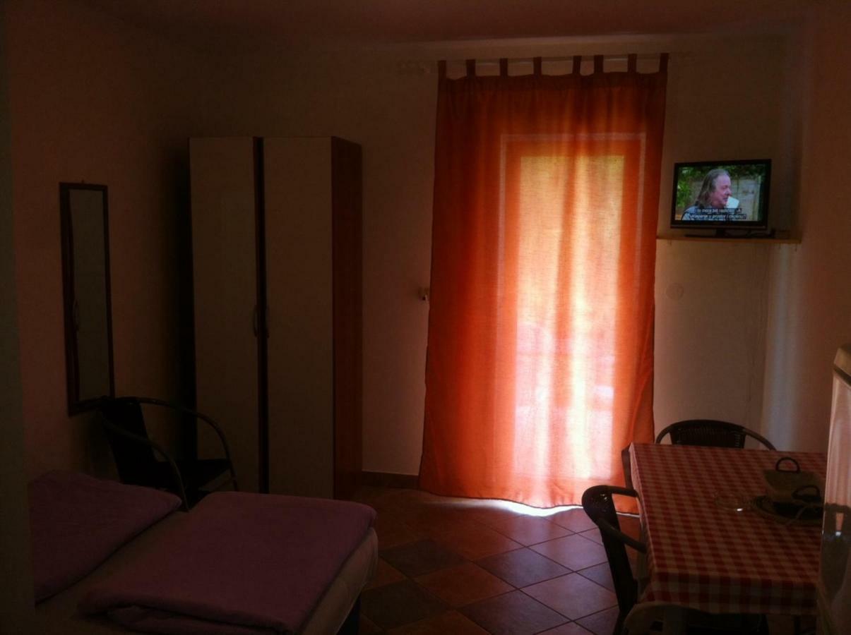 Studio Apartments Mt Šmrika Esterno foto