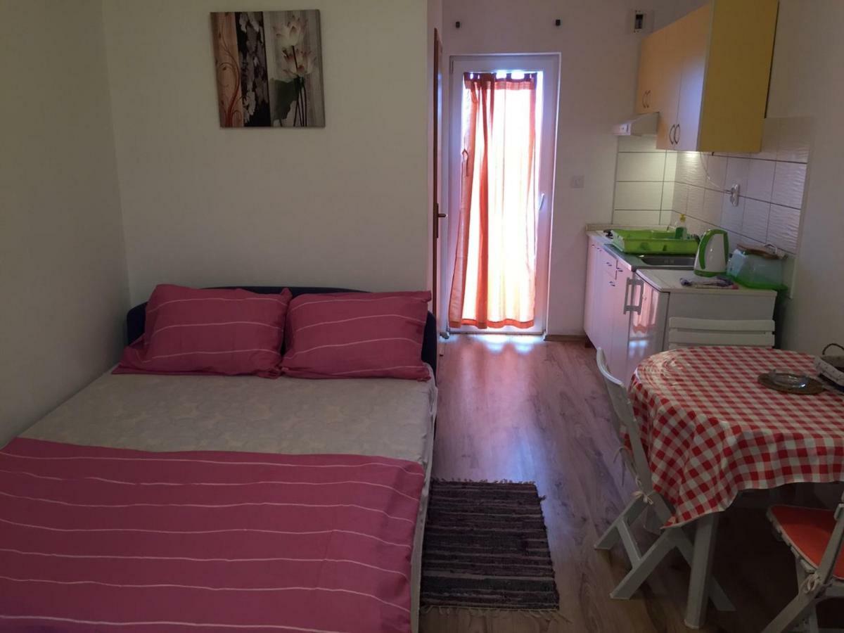 Studio Apartments Mt Šmrika Esterno foto
