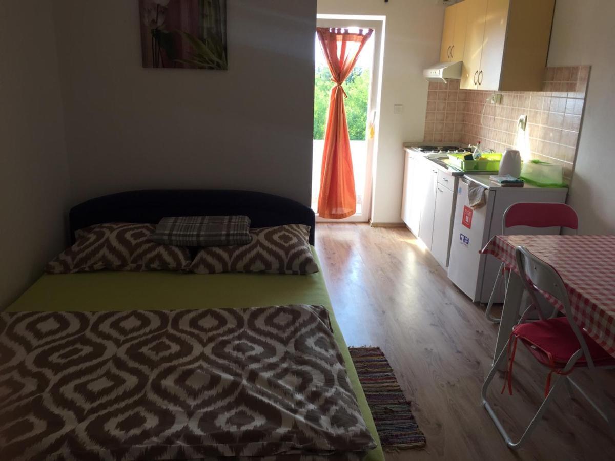Studio Apartments Mt Šmrika Esterno foto